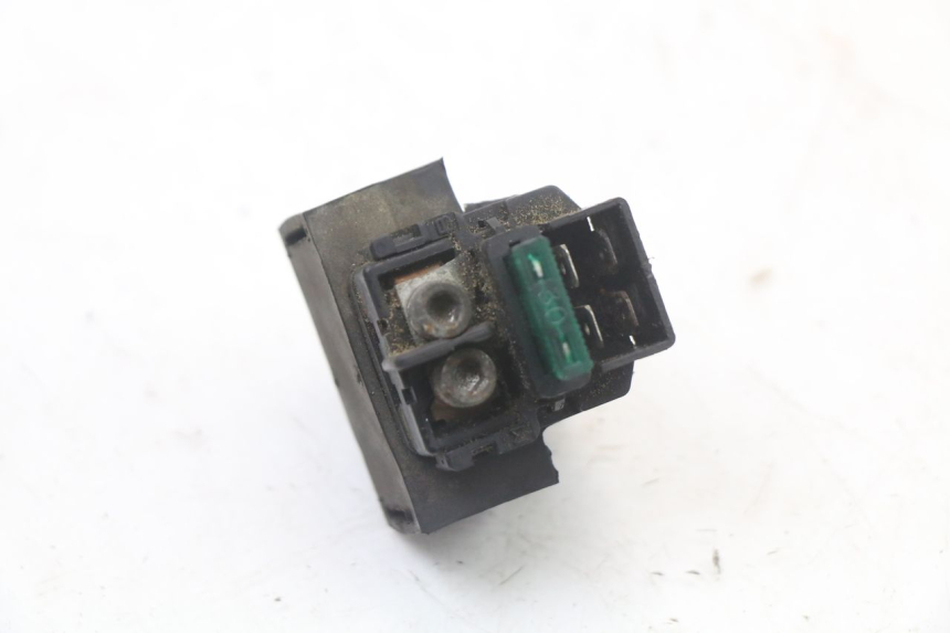 photo de RELÉ DE PARTIDA HONDA CBR F 1000 (1993 - 1996) - Zoom do estado de desgaste
