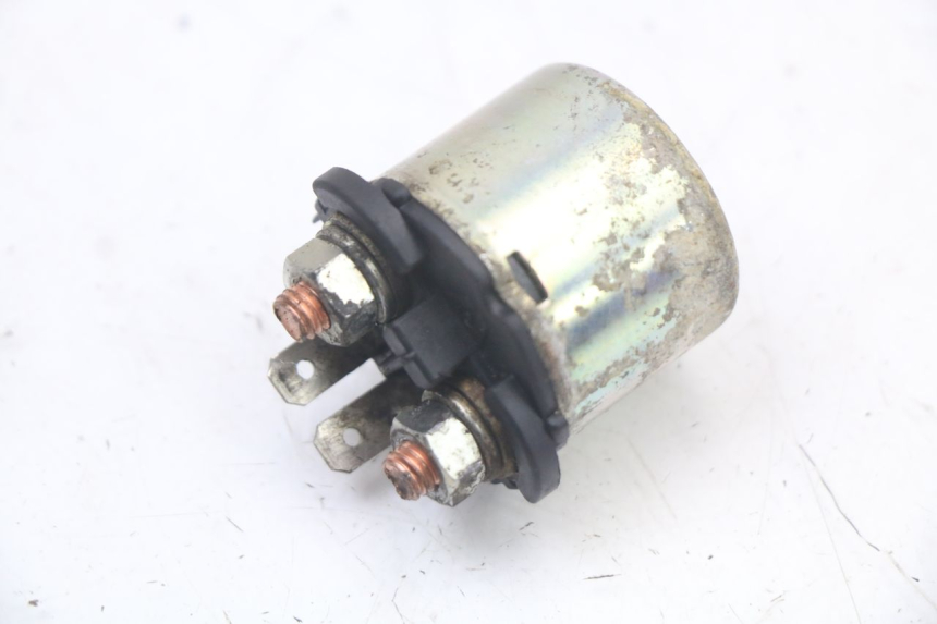 photo de RELÉ DE PARTIDA KAWASAKI GTR 1000 (1994 - 2004) - Zoom do estado de desgaste