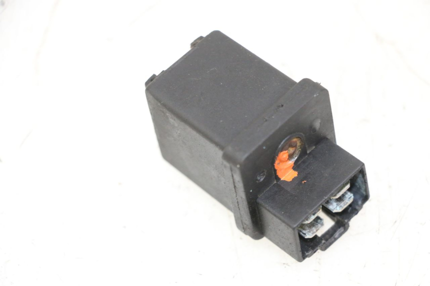 photo de RELÉ DE PARTIDA PEUGEOT KISBEE 2T 50 (2010 - 2017) - Outro ângulo de visão