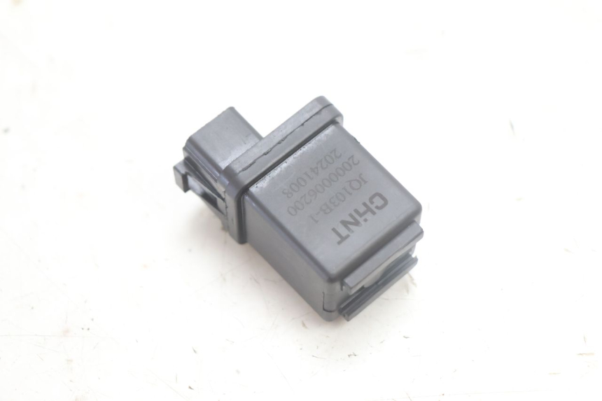 photo de RELÉ DE PARTIDA PEUGEOT KISBEE 2T 50 (2010 - 2017) - Detalhe da peça
