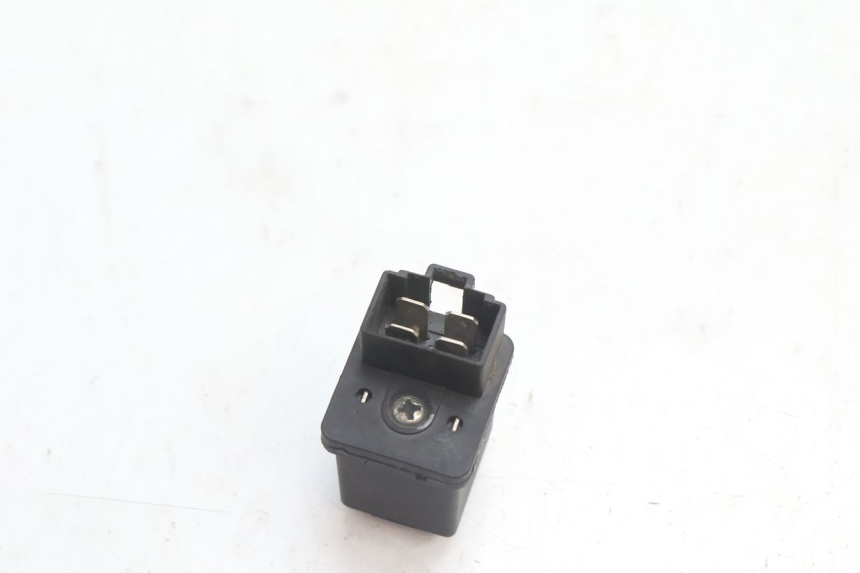 photo de RELÉ DE PARTIDA PEUGEOT KISBEE 4T 50 (2010 - 2017) - Outro ângulo de visão