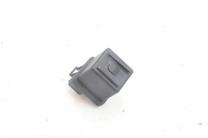 photo de RELÉ DE PARTIDA PEUGEOT KISBEE 4T 50 (2010 - 2017) - Zoom do estado de desgaste