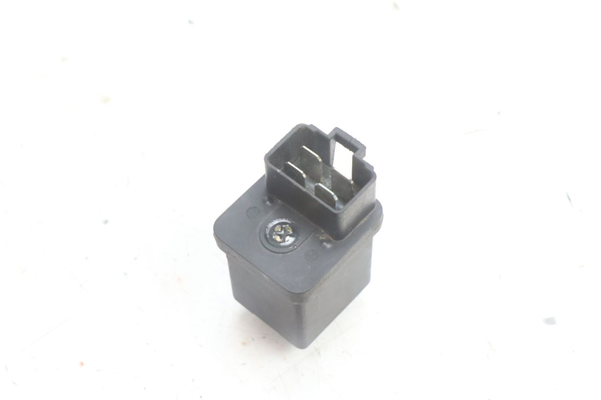 photo de RELÉ DE PARTIDA PEUGEOT KISBEE 4T 50 (2010 - 2017) - Outro ângulo de visão