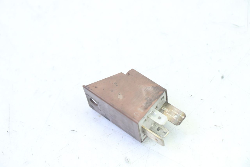 photo de RELÉ DE PARTIDA PIAGGIO LIBERTY 125 (1998 - 2008) - Detalhe da peça