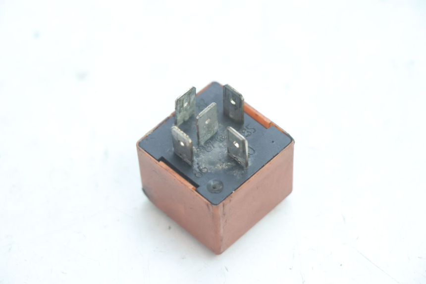 photo de RELÉ DE PARTIDA PEUGEOT LUDIX SNAKE 2T 50 (2004 - 2014) - Zoom do estado de desgaste