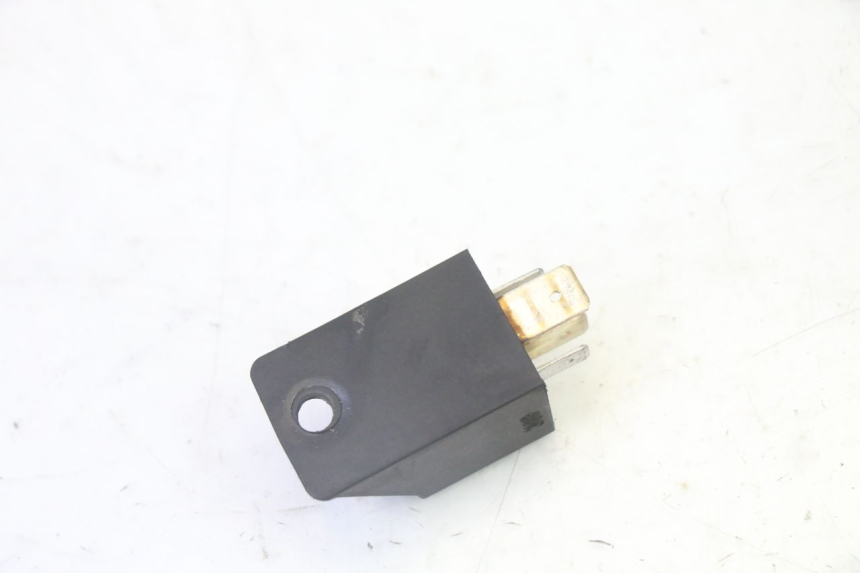 photo de RELÉ DE PARTIDA PIAGGIO LXV 4T 50 (2009 - 2013) - Zoom do estado de desgaste