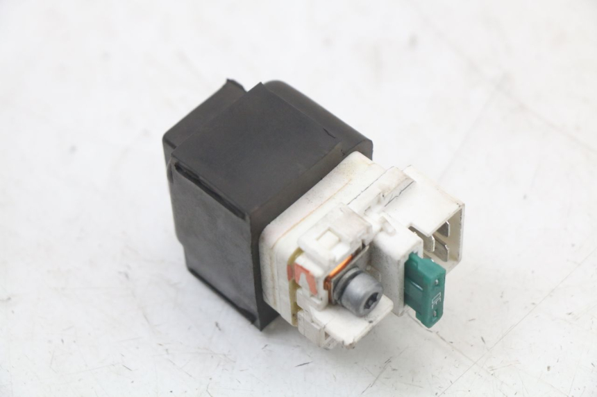 photo de RELÉ DE PARTIDA PIAGGIO MP3 HPE 350 (2018 - 2020) - Zoom do estado de desgaste