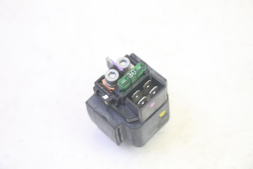 photo de RELÉ DE PARTIDA PIAGGIO MP3 HPE 350 (2018 - 2020) - Zoom do estado de desgaste