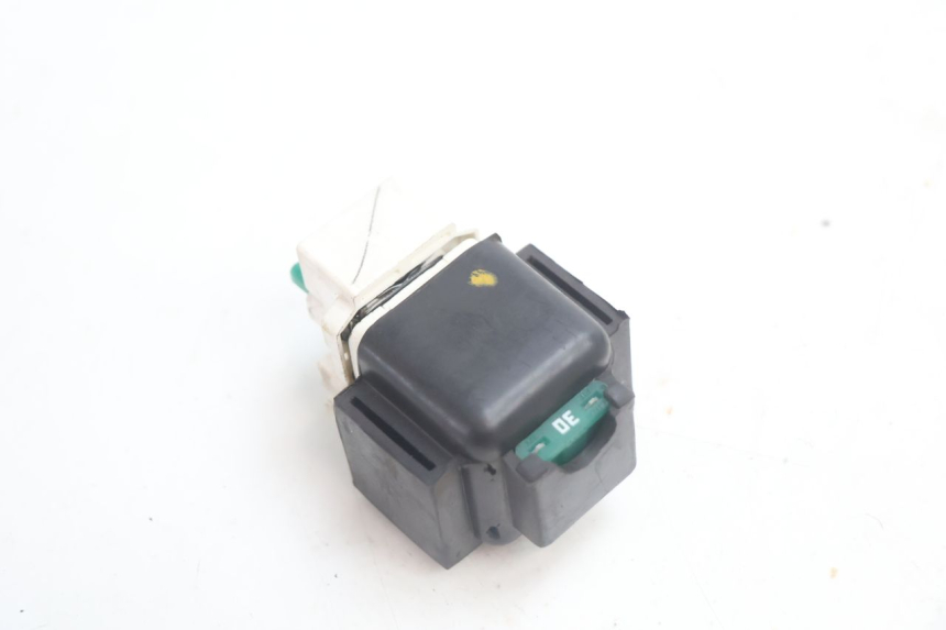 photo de RELÉ DE PARTIDA PIAGGIO MP3 HPE 530 (2022 - 2026) - Vista geral