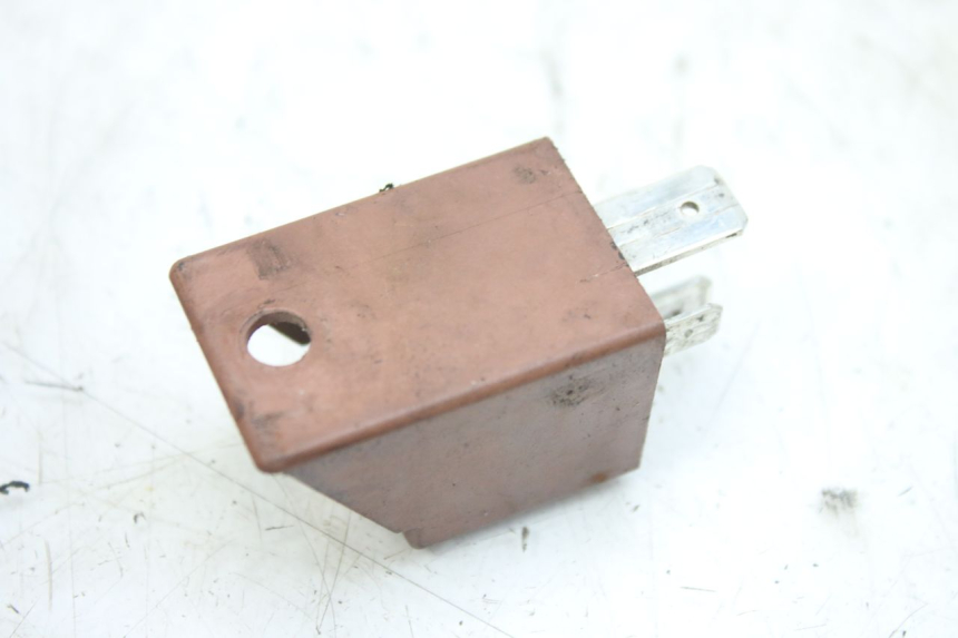 photo de RELÉ DE PARTIDA PIAGGIO MP3 RL 250 (2006 - 2010) - Detalhe da peça