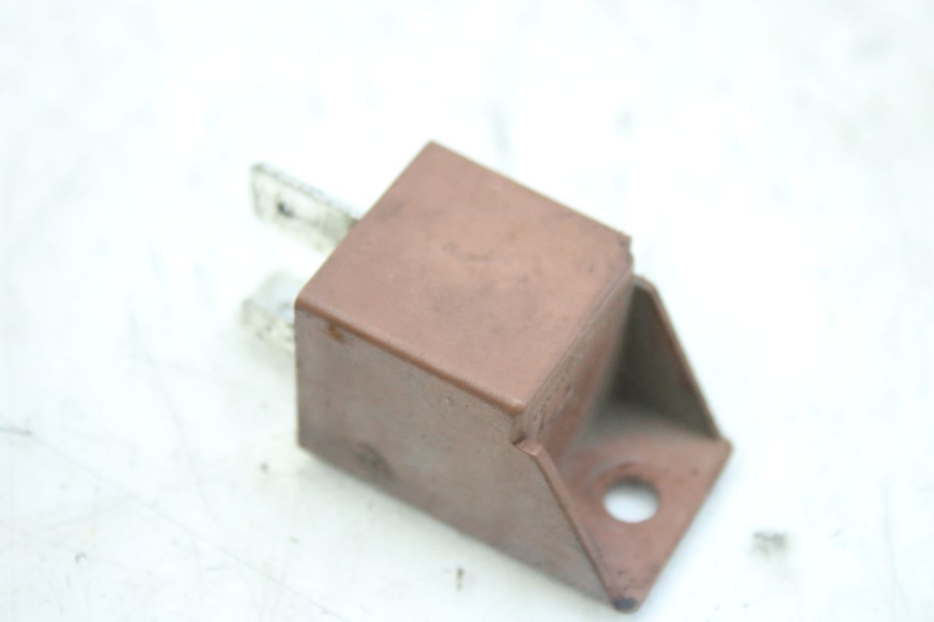 photo de RELÉ DE PARTIDA PIAGGIO MP3 RL 250 (2006 - 2010) - Zoom do estado de desgaste