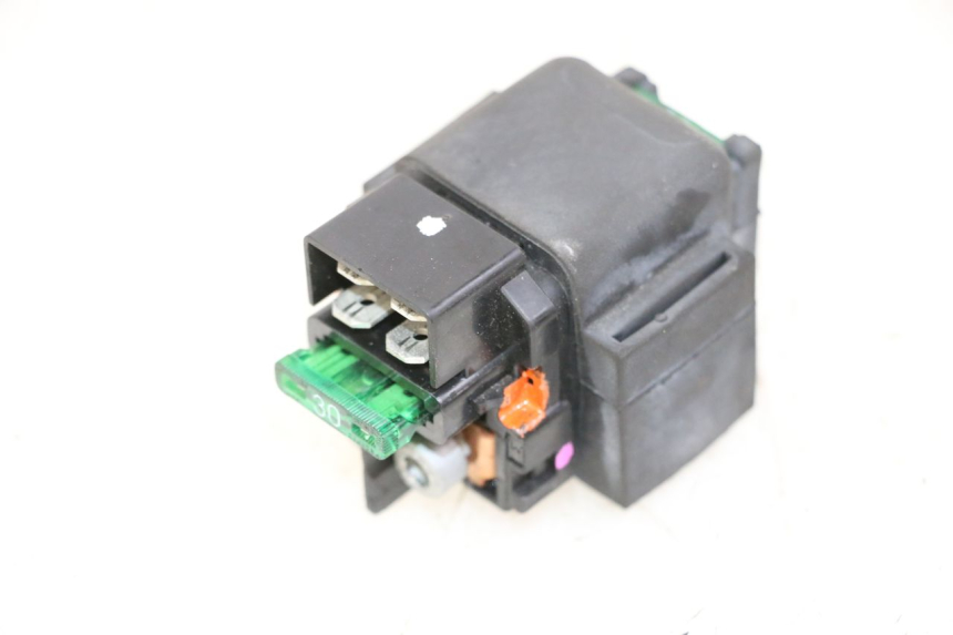 photo de RELÉ DE PARTIDA PIAGGIO MP3 500 (2014 - 2017) - Zoom do estado de desgaste