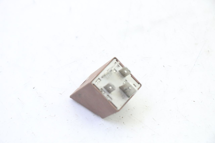 photo de RELÉ DE PARTIDA PIAGGIO MP3 RL 250 (2006 - 2010) - Ampliação técnica