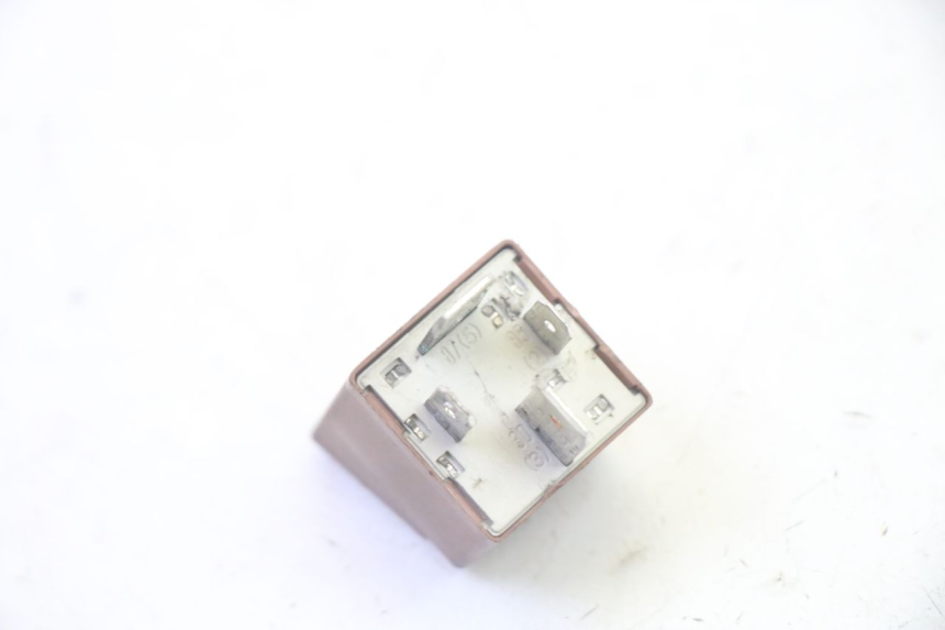 photo de RELÉ DE PARTIDA PIAGGIO MP3 125 (2006 - 2014) - Zoom do estado de desgaste