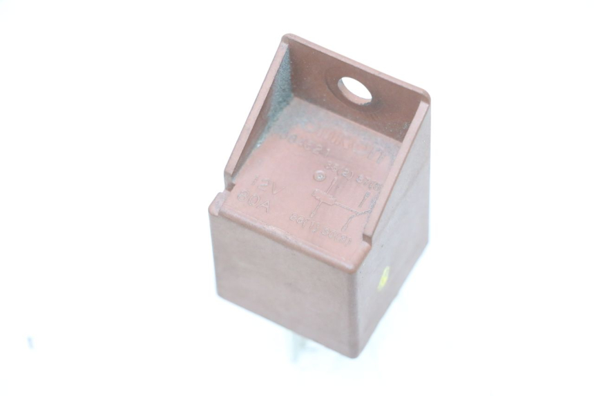 photo de RELÉ DE PARTIDA PIAGGIO MP3 RL 250 (2006 - 2010) - Zoom do estado de desgaste