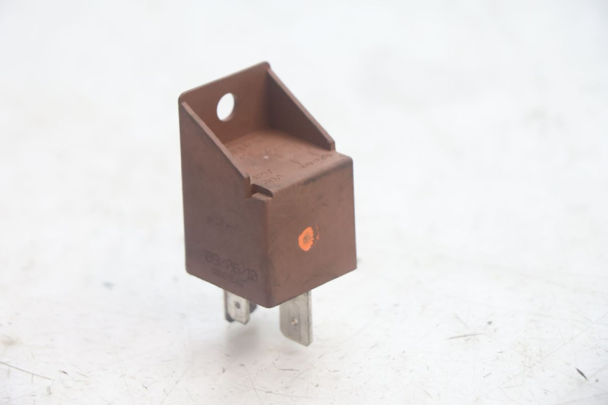 photo de RELÉ DE PARTIDA PIAGGIO MP3 125 (2006 - 2014) - Detalhe da peça
