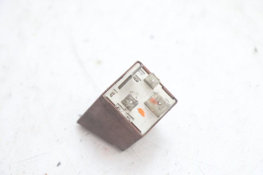photo de RELÉ DE PARTIDA PIAGGIO MP3 125 (2006 - 2014) - Ampliação técnica
