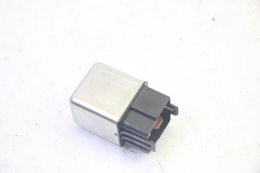 photo de RELÉ DE PARTIDA YAMAHA NEOS NEO'S 4T 50 (2008 - 2016) - Zoom do estado de desgaste