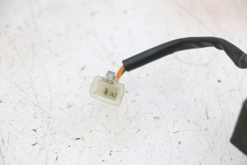 photo de RELÉ DE PARTIDA SYM ORBIT 2 4T 50 (2008 - 2017) - Zoom do estado de desgaste