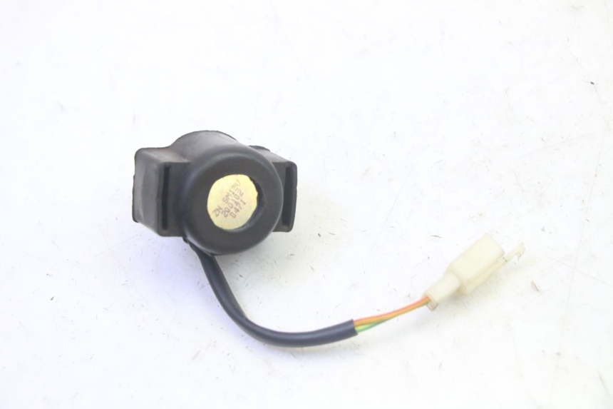 photo de RELÉ DE PARTIDA SYM ORBIT III 3 4T 50 (2021 - 2025) - Outro ângulo de visão