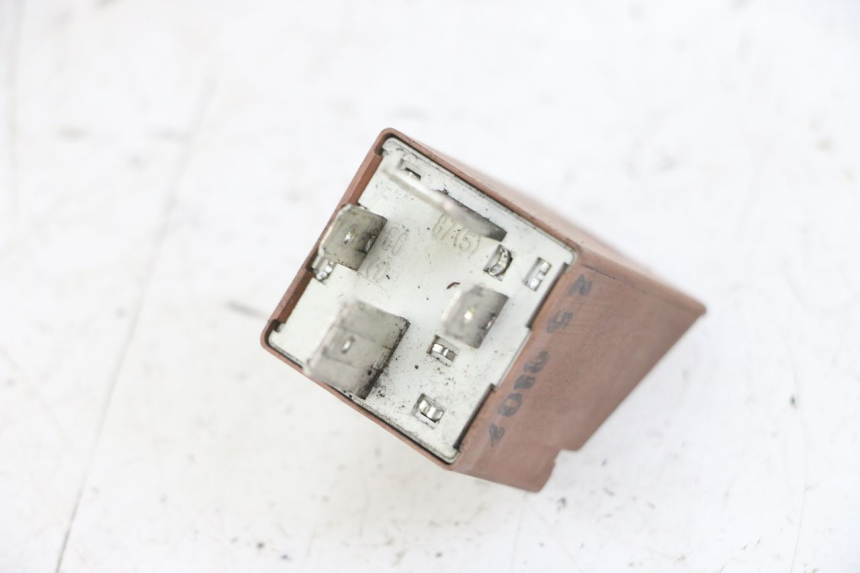 photo de RELÉ DE PARTIDA PIAGGIO MP3 125 (2006 - 2014) - Zoom do estado de desgaste