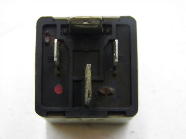 photo de RELÉ DE PARTIDA PIAGGIO SUPER LX 125 (2000 - 2003) - Detalhe da peça