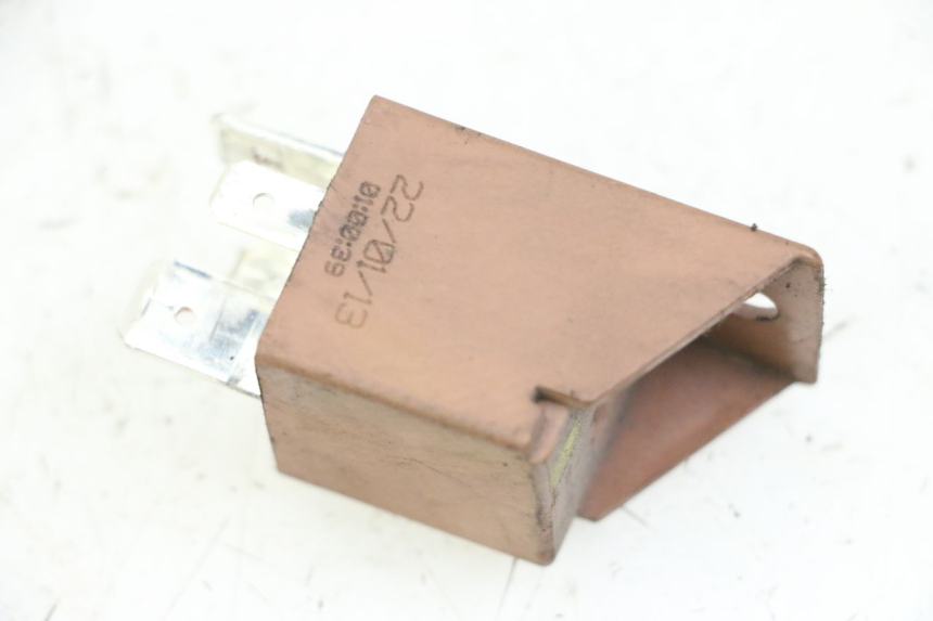 photo de RELÉ DE PARTIDA PIAGGIO VESPA S 2T 50 (2007 - 2014) - Zoom do estado de desgaste