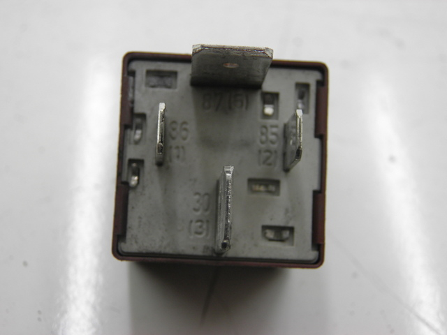 photo de RELÉ DE PARTIDA PIAGGIO XEVO - X EVO 125 (2010 - 2015) - Zoom do estado de desgaste