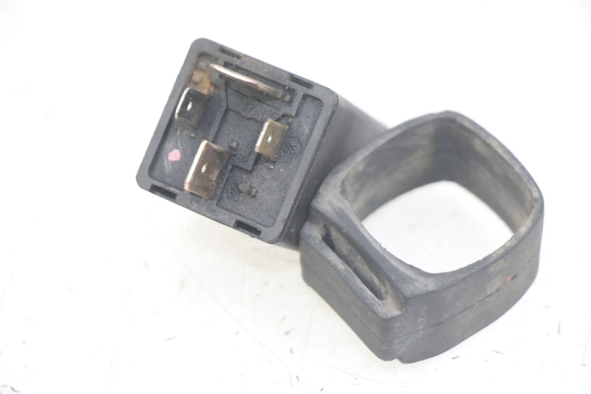 photo de RELÉ DE PARTIDA GILERA RK 50 (1996 - 1999) - Zoom do estado de desgaste