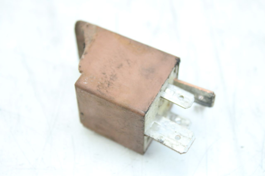 photo de RELÉ DE PARTIDA APRILIA SCARABEO 100 (2003 - 2012) - Ampliação técnica