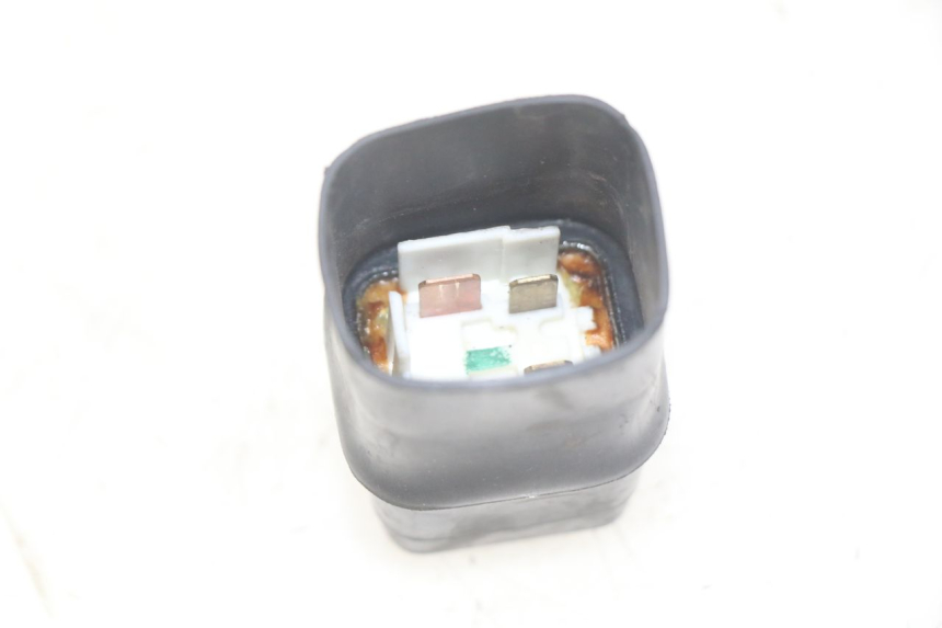 photo de RELÉ DE PARTIDA HONDA SCV LEAD 100 (2003 - 2007) - Detalhe da peça