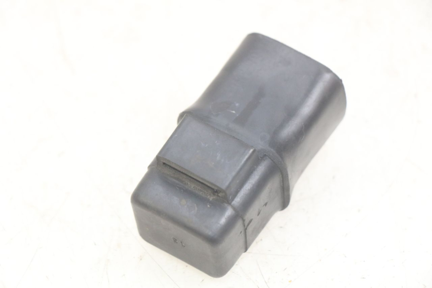 photo de RELÉ DE PARTIDA HONDA SCV LEAD 100 (2003 - 2007) - Zoom do estado de desgaste
