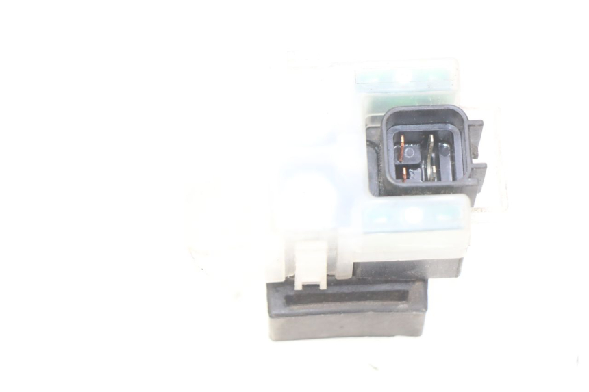 photo de RELÉ DE PARTIDA SUZUKI SIXTEEN 125 (2008 - 2010) - Vista principal