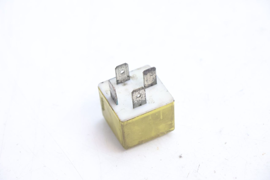 photo de RELÉ DE PARTIDA PEUGEOT SPEEDFIGHT 2 AC 50 (2000 - 2009) - Zoom do estado de desgaste