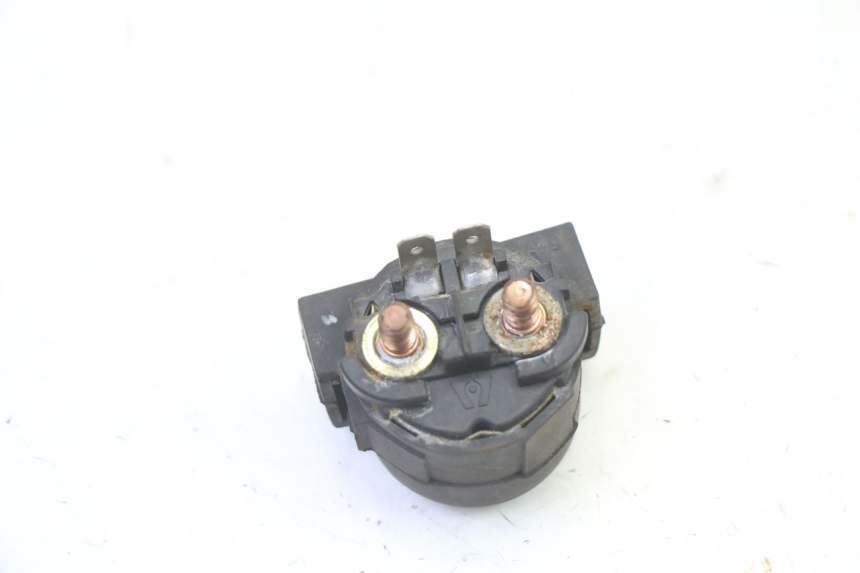 photo de RELÉ DE PARTIDA TRIUMPH SPRINT 900 (1995 - 1998) - Detalhe da peça