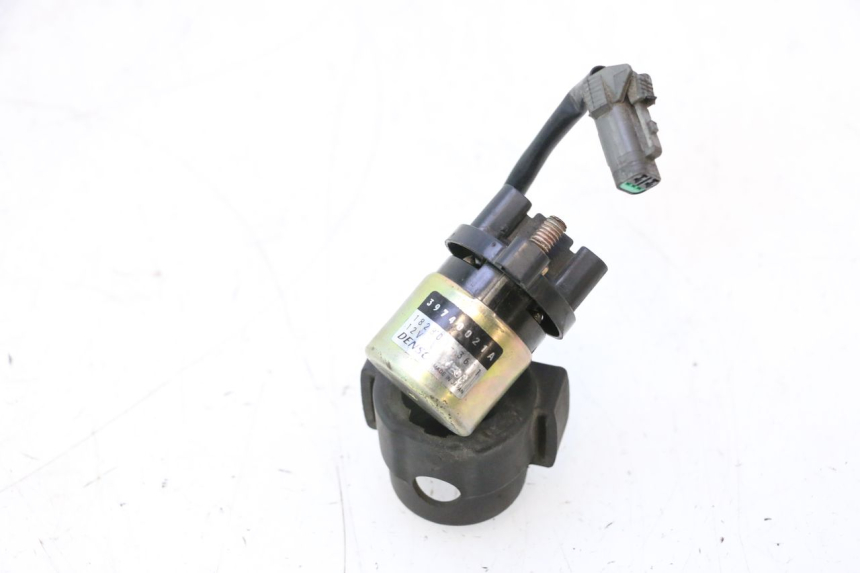 photo de RELÉ DE PARTIDA DUCATI SS IE DS CARENEE 1000 (2002 - 2006) - Pontos de fixação