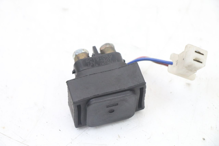 photo de RELÉ DE PARTIDA SUZUKI BURGMAN 125 (2018 - 2021) - Outro ângulo de visão