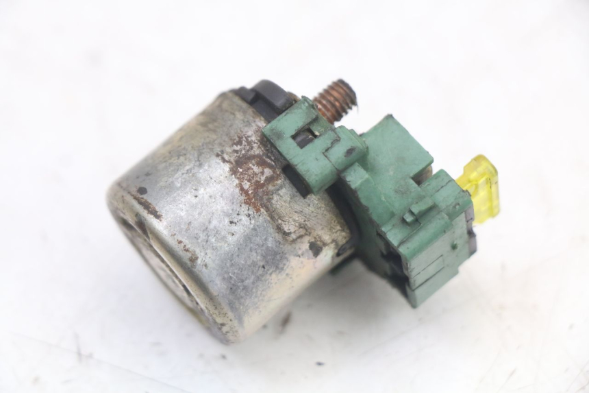 photo de RELÉ DE PARTIDA SUZUKI GS F 500 (2004 - 2007) - Zoom do estado de desgaste