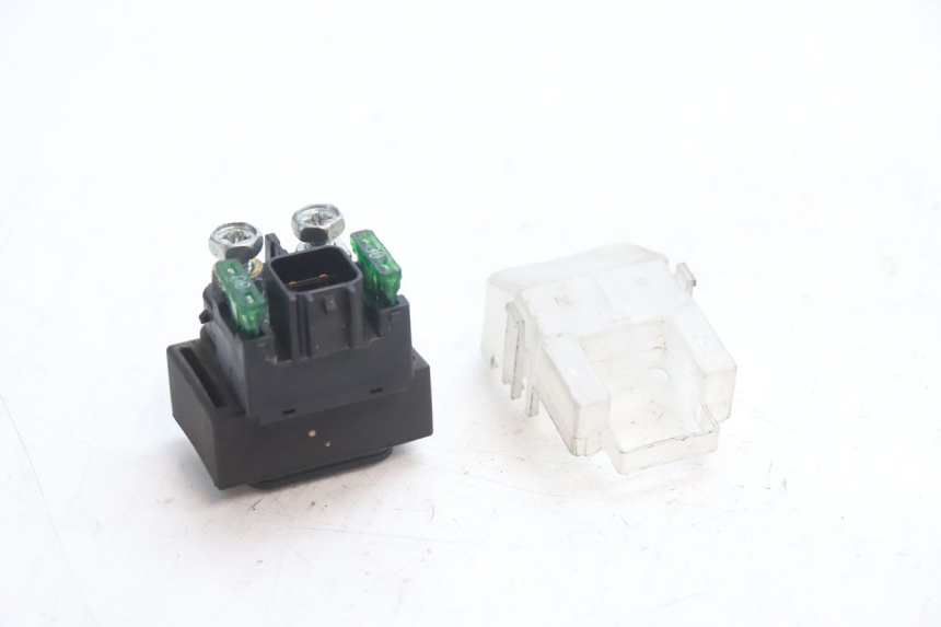 photo de RELÉ DE PARTIDA SUZUKI SV S 650 (2003 - 2009) - Zoom do estado de desgaste