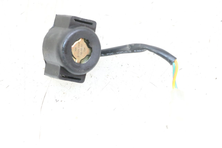 photo de RELÉ DE PARTIDA SYM ORBIT 2 4T 50 (2008 - 2017) - Outro ângulo de visão