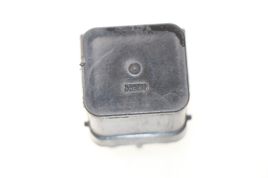 photo de RELÉ DE PARTIDA YAMAHA TDM ABS 900 (2002 - 2014) - Zoom do estado de desgaste