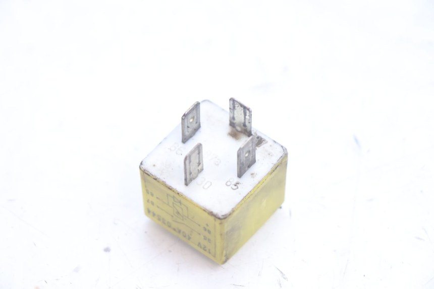 photo de RELÉ DE PARTIDA PEUGEOT TREKKER 50 (1995 - 2004) - Zoom do estado de desgaste