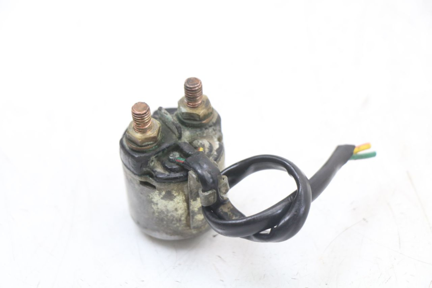 photo de RELÉ DE PARTIDA HONDA TRX 300 (1988 - 2000) - Zoom do estado de desgaste