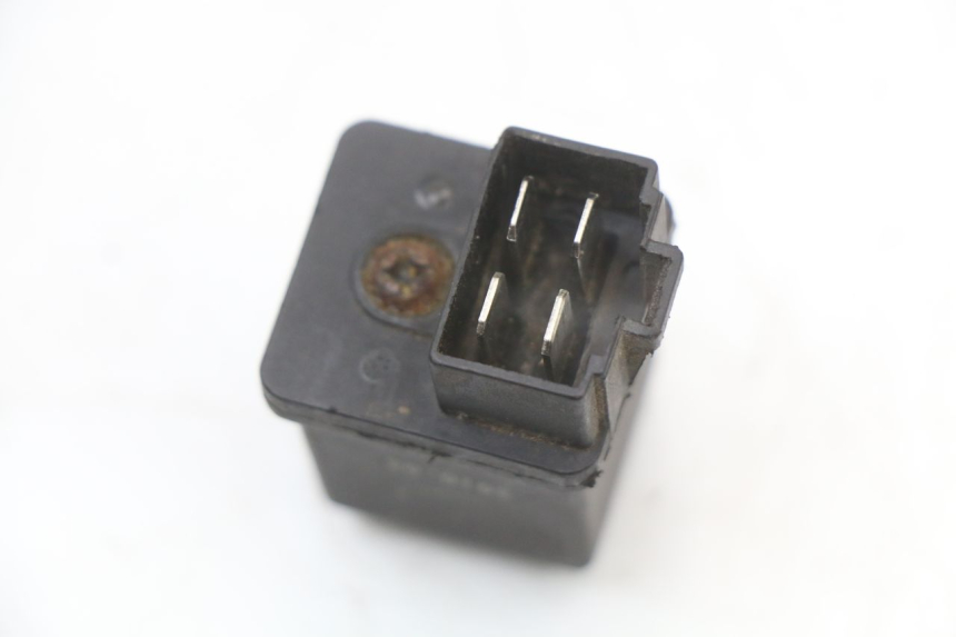 photo de RELÉ DE PARTIDA PEUGEOT V-CLIC VCLIC 50 (2007 - 2013) - Zoom do estado de desgaste