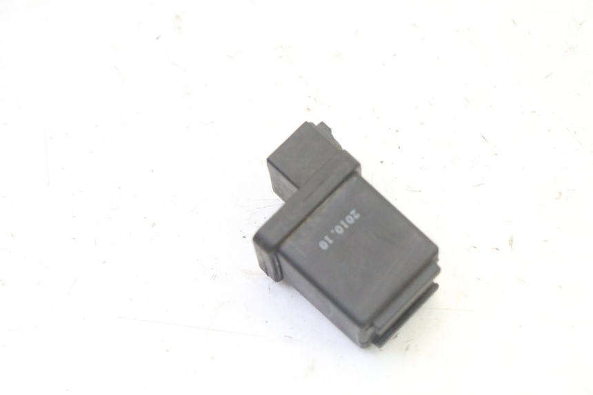 photo de RELÉ DE PARTIDA PEUGEOT V-CLIC VCLIC 50 (2007 - 2013) - Zoom do estado de desgaste