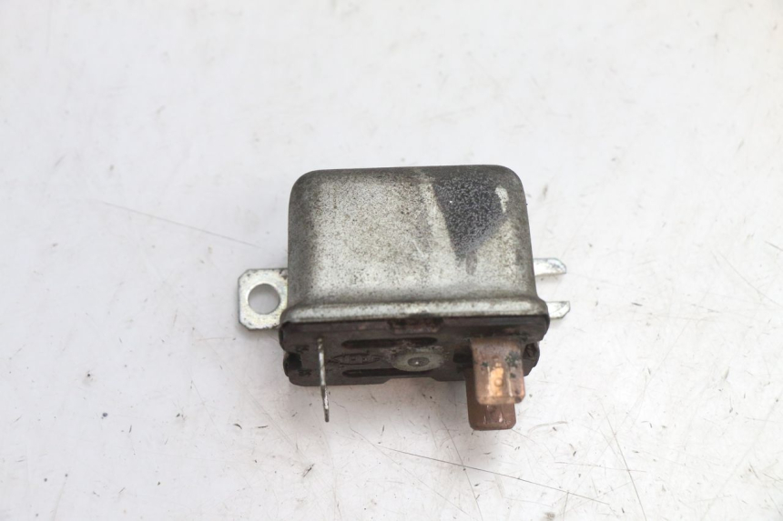 photo de RELÉ DE PARTIDA PIAGGIO VESPA PK FL 2T 50 (1990 - 1996) - Detalhe da peça
