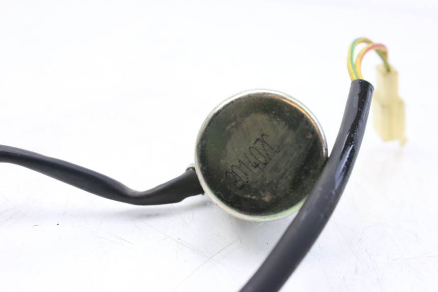 photo de RELÉ DE PARTIDA EUROCKA VIRTUALITY GT 4T 50 (2011 - 2017) - Detalhe da peça