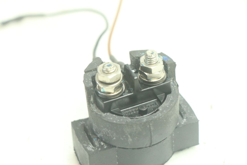 photo de RELÉ DE PARTIDA YAMAHA WAVE RUNNER GP R 1200 (2000 - 2003) - Detalhe da peça