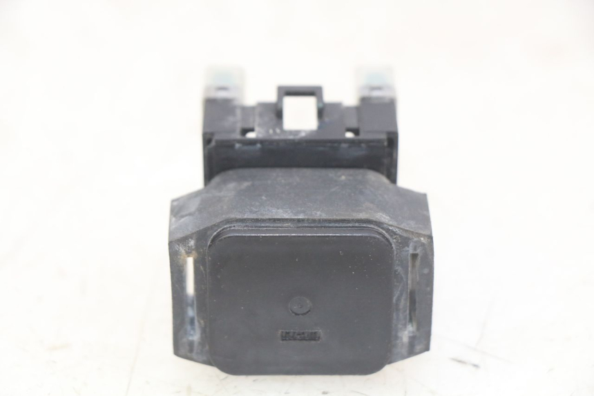 photo de RELÉ DE PARTIDA YAMAHA X-MAX XMAX 125 (2010 - 2013) - Zoom do estado de desgaste