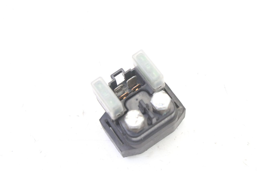 photo de RELÉ DE PARTIDA YAMAHA XMAX X-MAX 125 (2006 - 2009) - Zoom do estado de desgaste